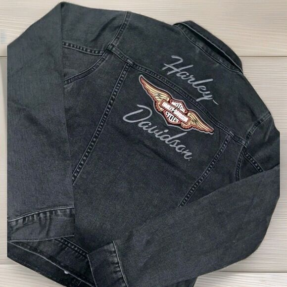 HARLEY DAVIDSON EMBROIDERED WOMEN'S SILVER WING LIGHT INDIGO DENIM JACKET LARGE - Picture 1 of 8